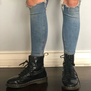 USED DR. MARTENS BOOTS